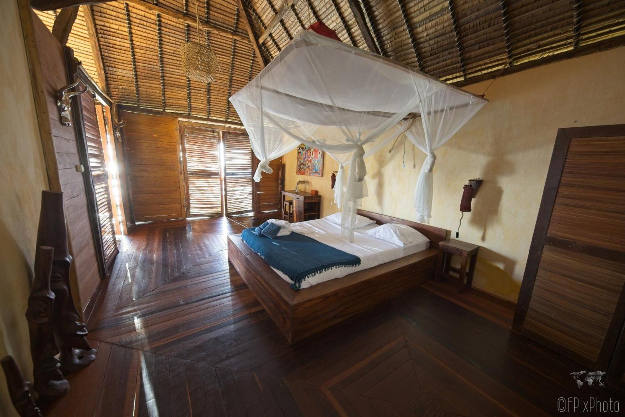 Nosy Komba Lodge Exterior foto